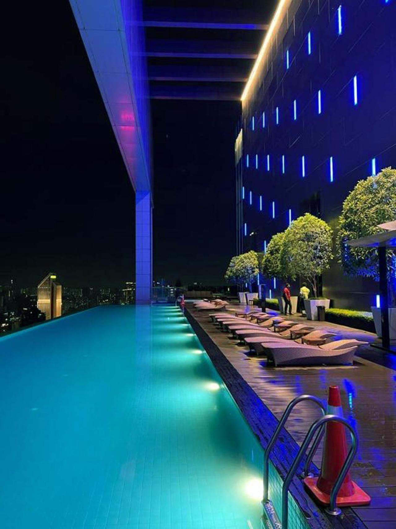 Klcc Beyond Hospitality Suites Platinum Kuala Lumpur Bagian luar foto